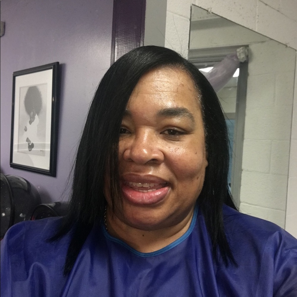 Meet your Posher, Stefanie